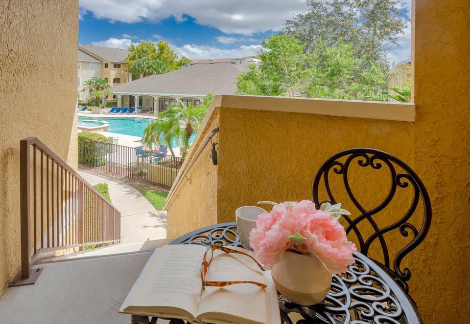 Patio, Pool view, Swimming pool