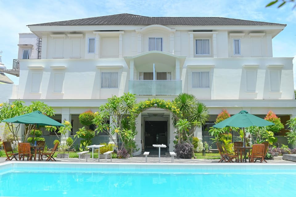 KAWANA HOTEL Hotel in Padang