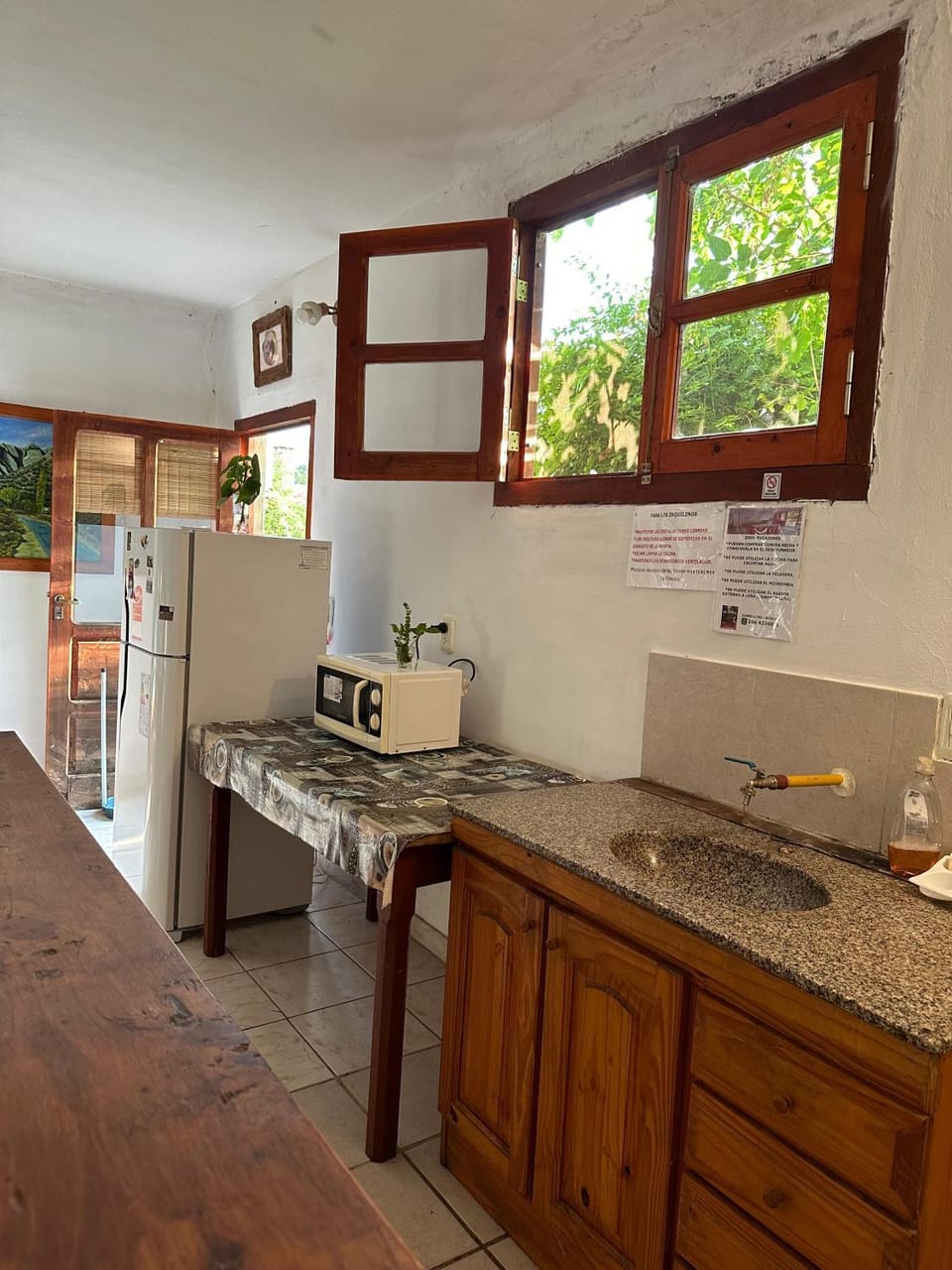 Kitchen or kitchenette, dishwasher