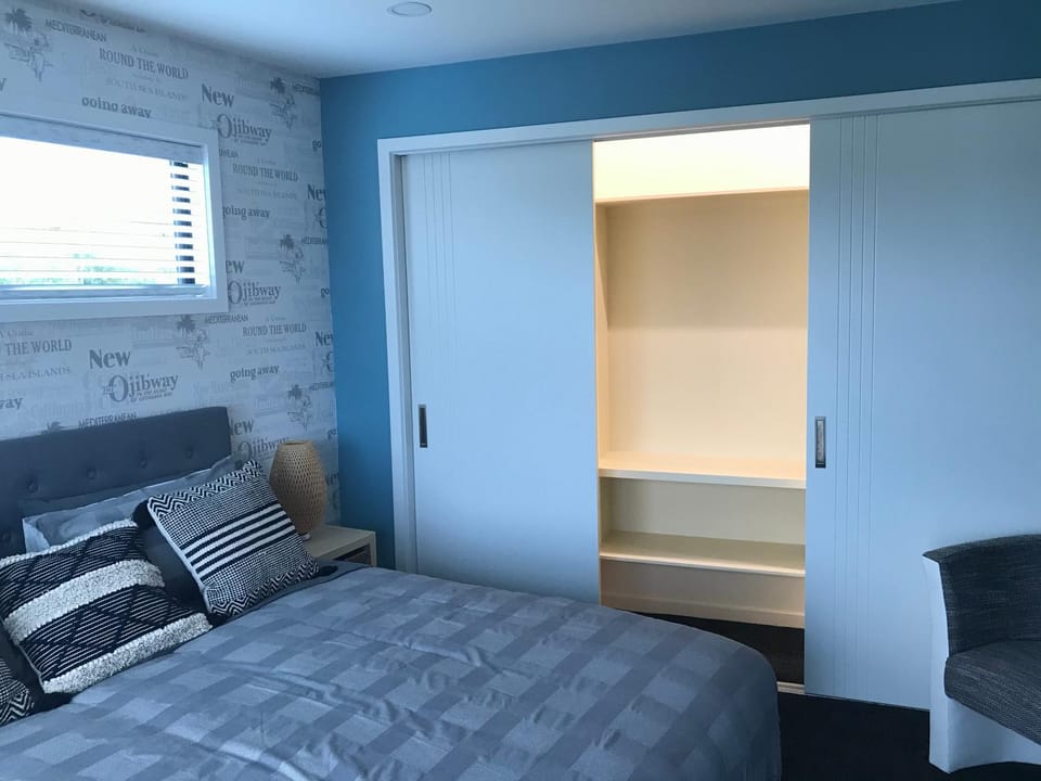 Bed, Bedroom, wardrobe