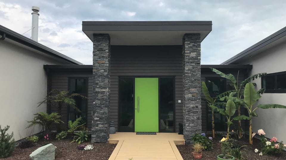 Property building, Facade/entrance