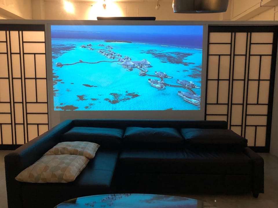 TV and multimedia, Living room, Seating area