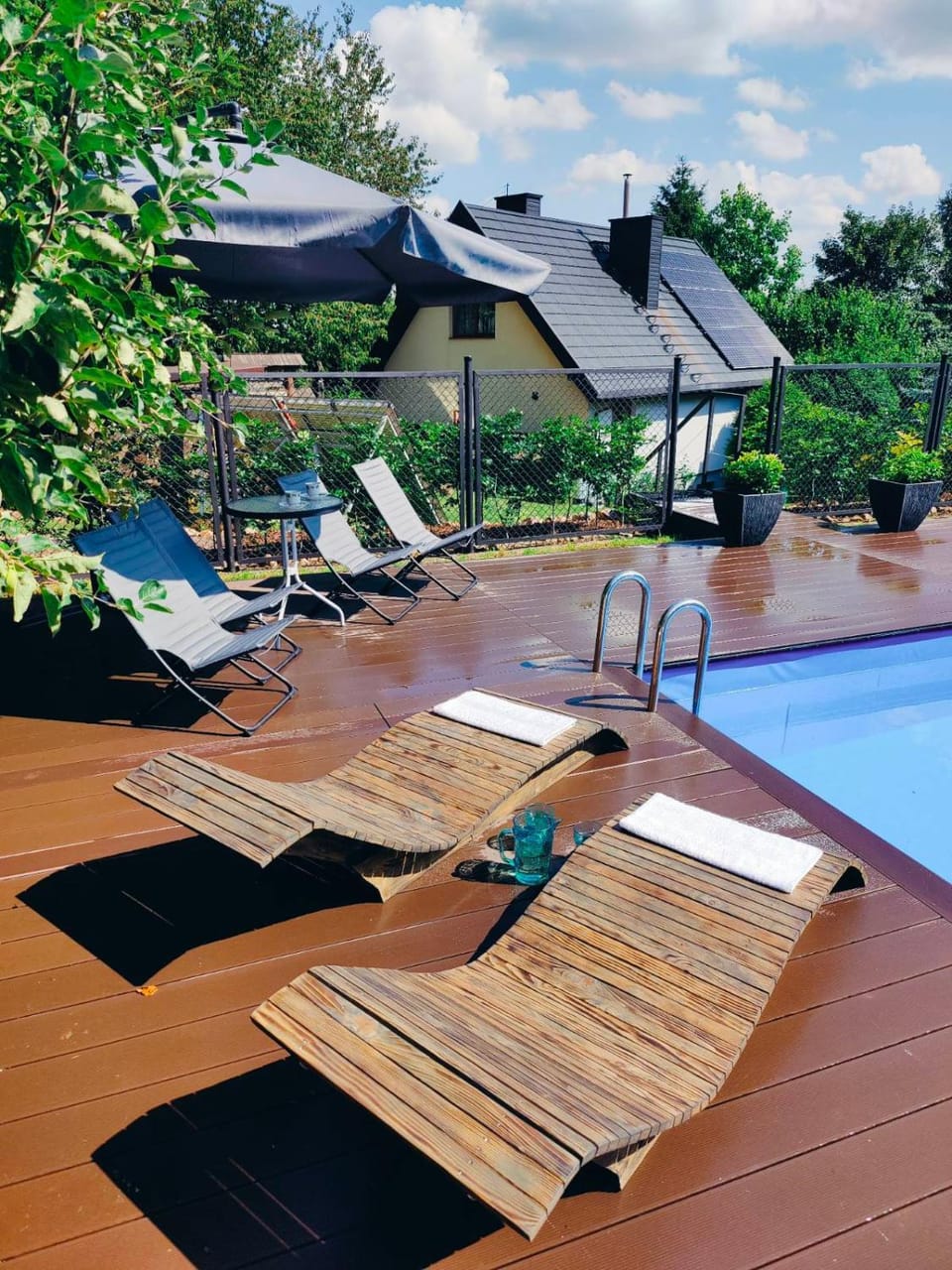 Pool view, Swimming pool, sunbed