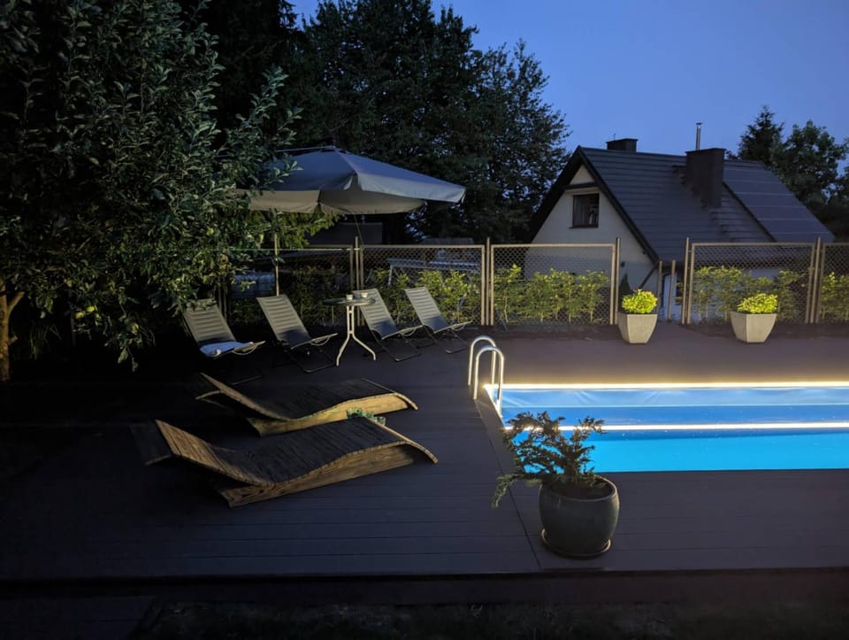 Day, Pool view, Swimming pool, sunbed