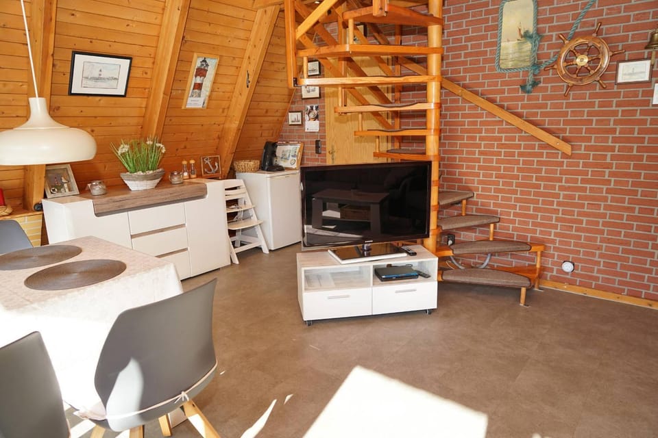Zeltdachhaus mit W_LAN _ 2 x TV House in Damp