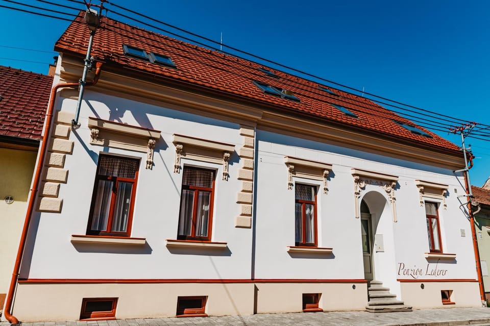 Property building, Facade/entrance