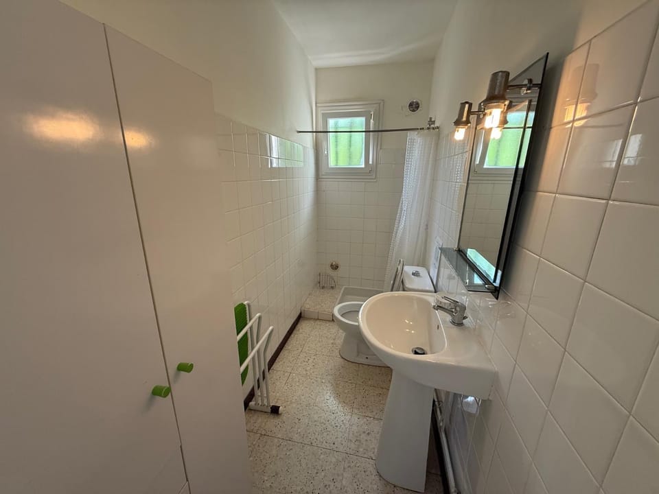 80m de la plage Appartement au rdc d'une maison 1 chambre 4 couchages cour LXRV9A Apartment in Portiragnes