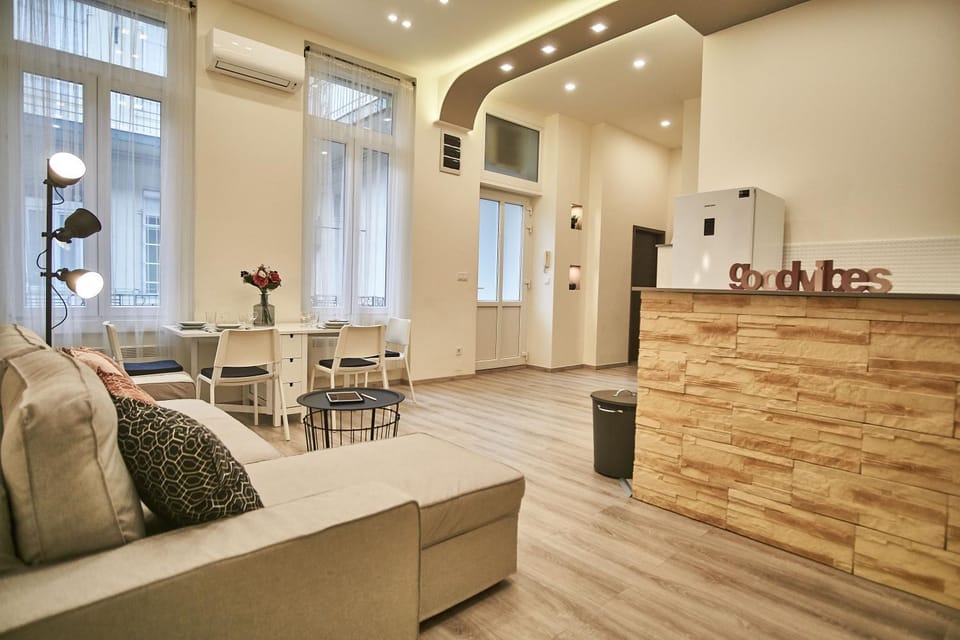 Living room, Lobby or reception, Seating area