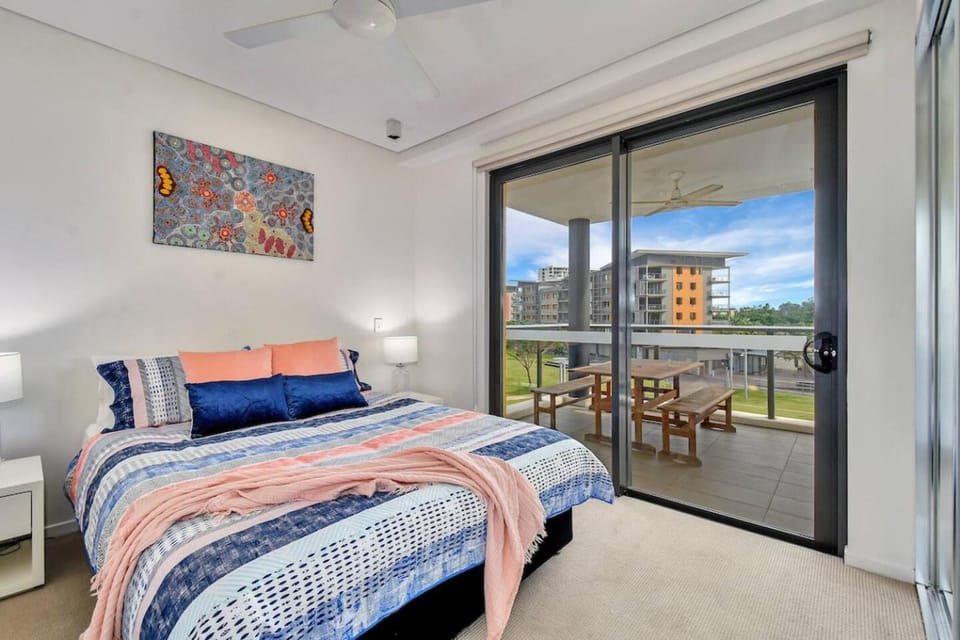Waterfront Pearl Suite 2 Bed Luxury Apt Apartment in Darwin