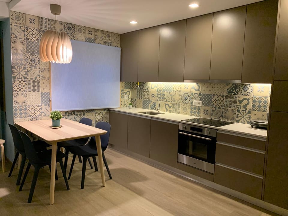 Kitchen or kitchenette, Communal kitchen
