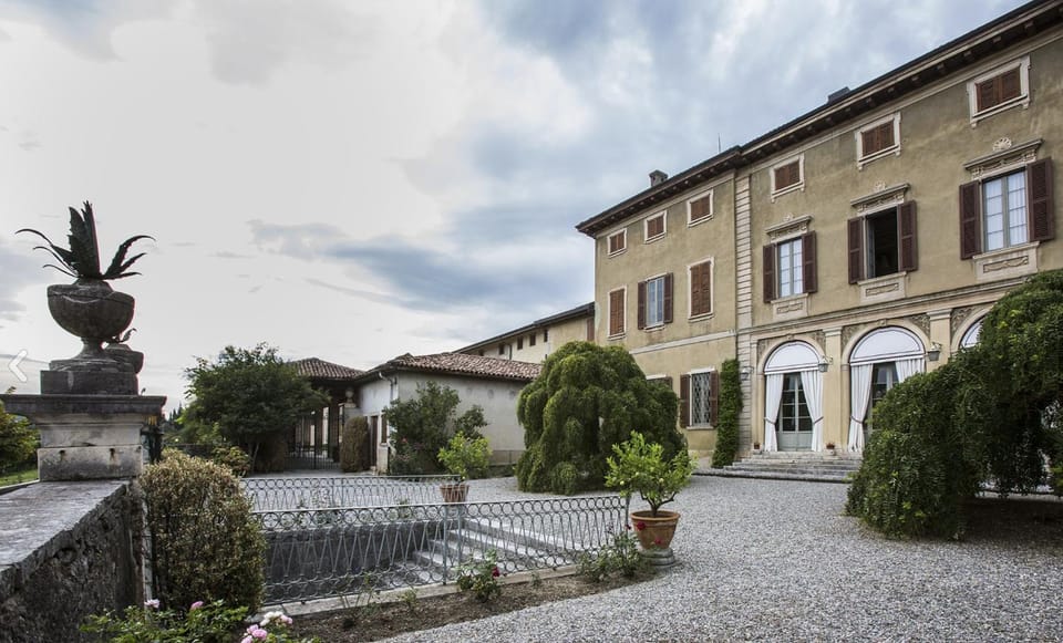 Villa Redona Farm Stay in Province of Brescia