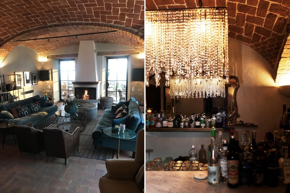Lounge or bar
