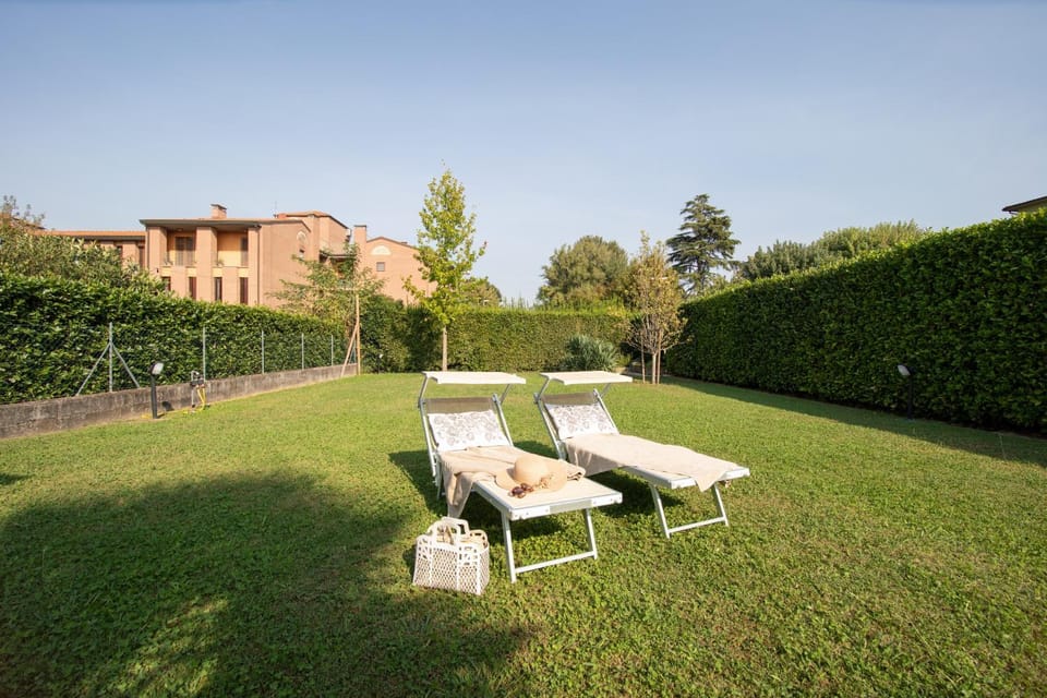 Patio, Garden, Garden view