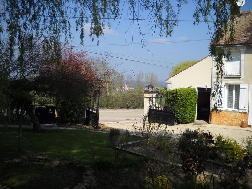 RELAIS DES VIGNOTTES Bed and Breakfast in Bourgogne-Franche-Comté