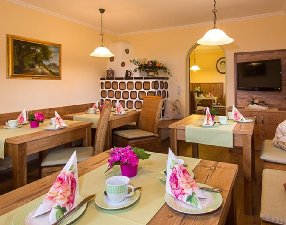 Gästehaus Burghartswieser inkl. Chiemgaukarte Apartment in Ruhpolding