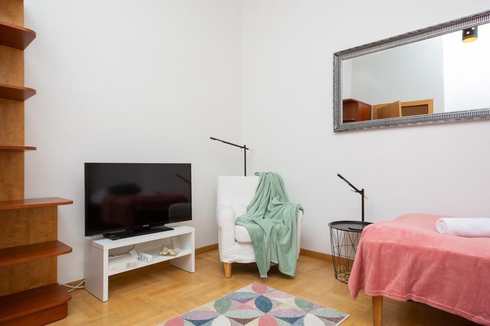 TV and multimedia, Living room, Seating area
