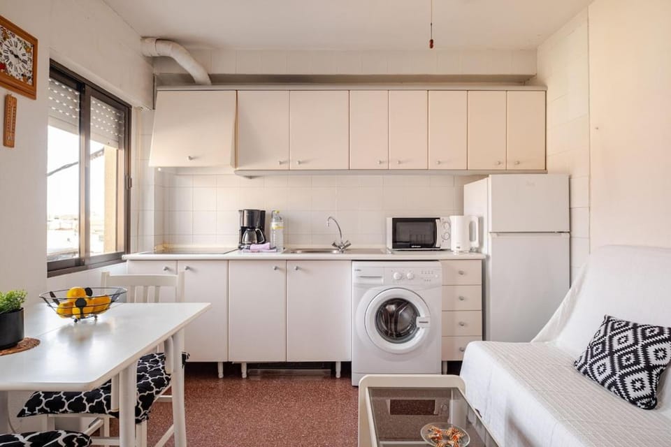 Kitchen or kitchenette, Living room, Dining area, stove, washing machine