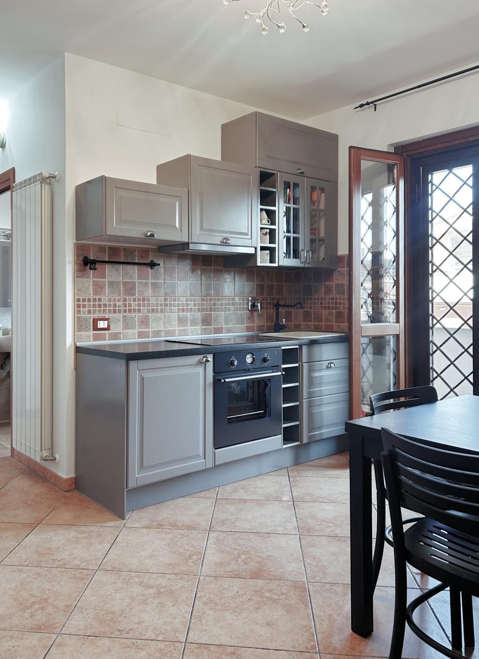 Kitchen or kitchenette, Kitchen or kitchenette