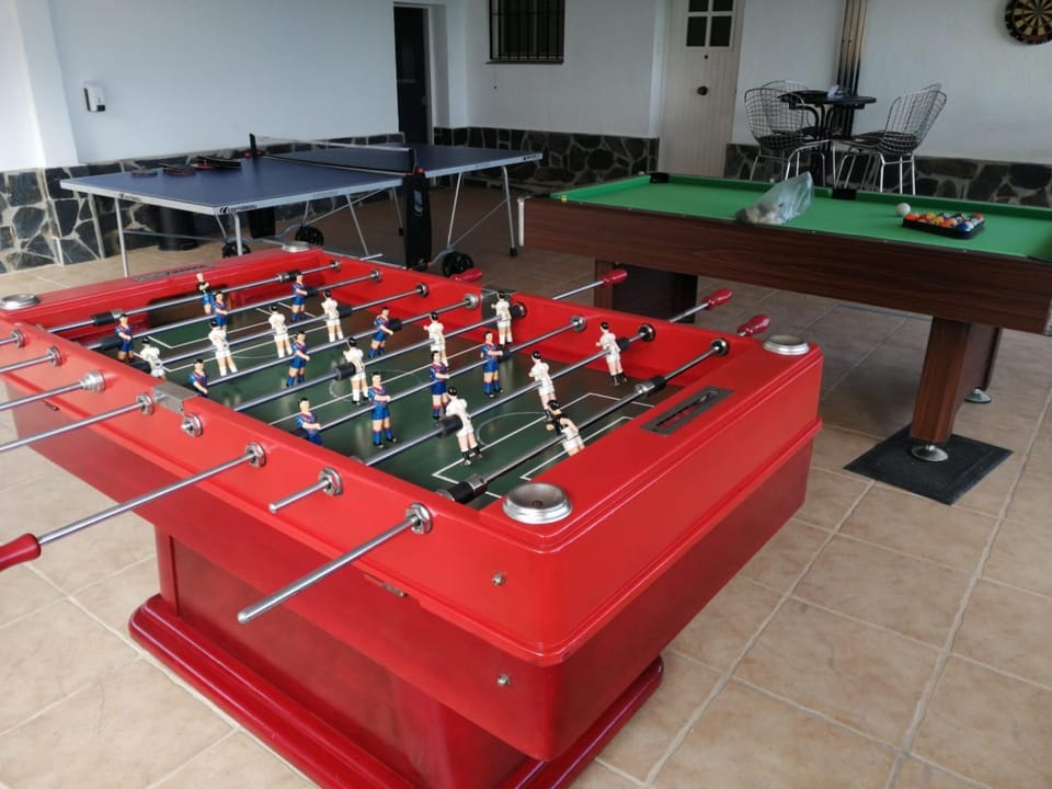 Billiard, Table tennis