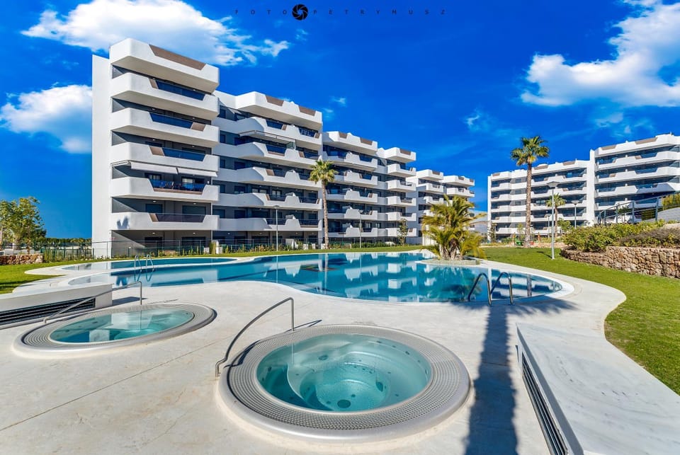 Floor plan, Pool view, Swimming pool