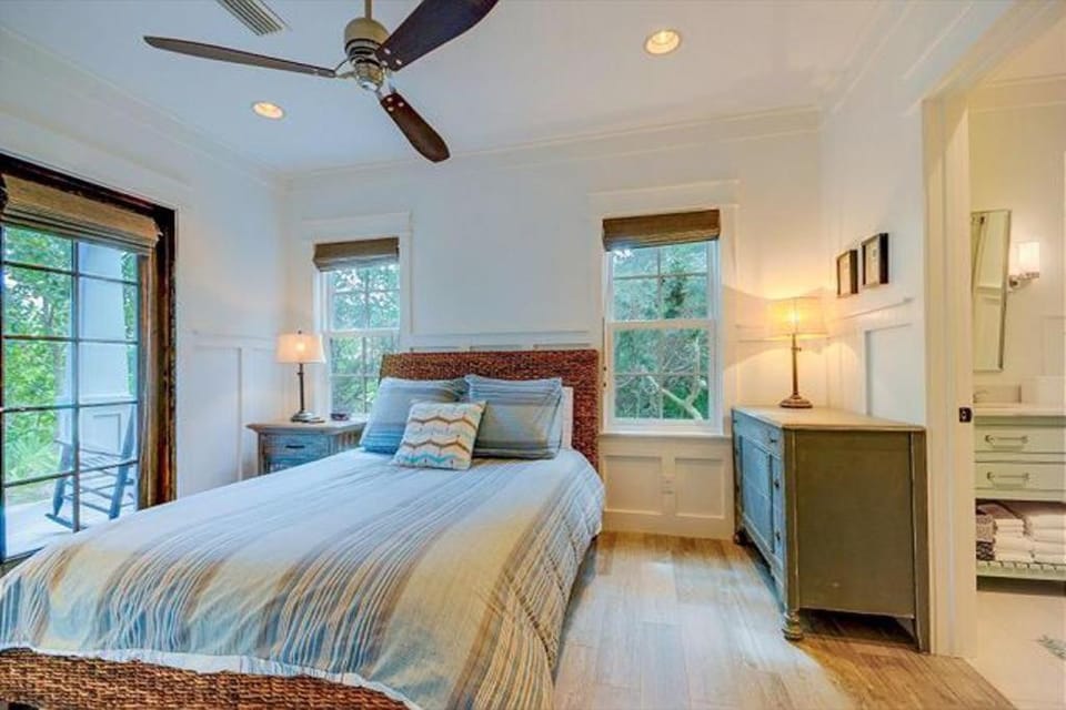 The White House - 1232985 Villa in South Walton County