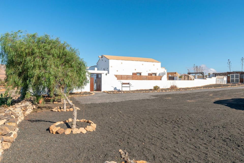 Casa la Orilla Villa in Maxorata