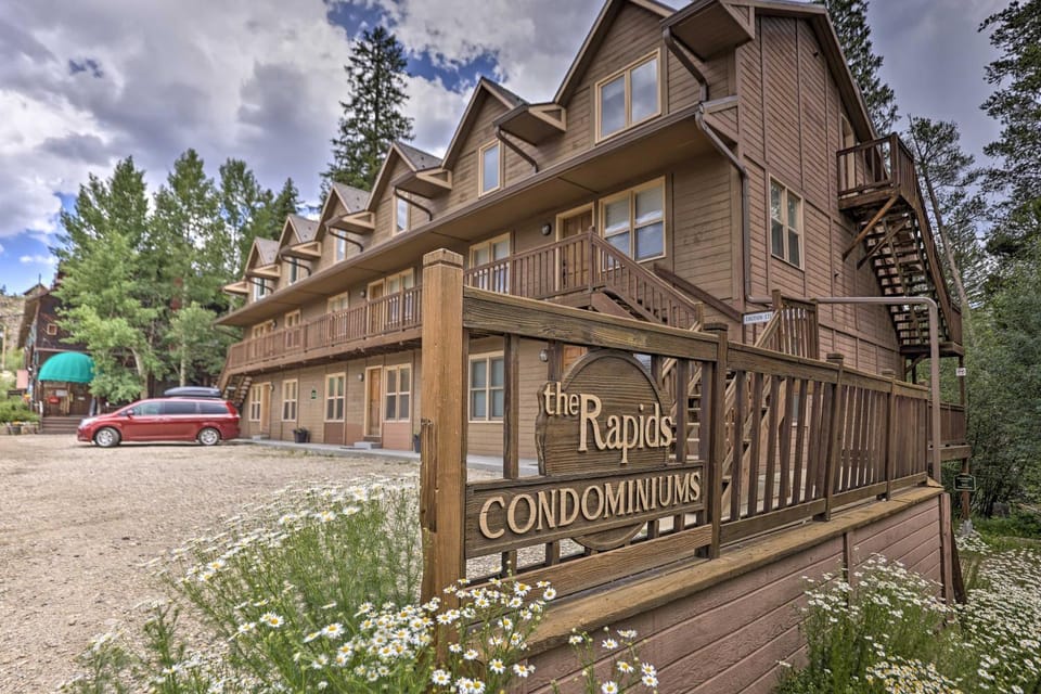 Walk to Marina: Rustic Grand Lake Retreat! House in Grand Lake