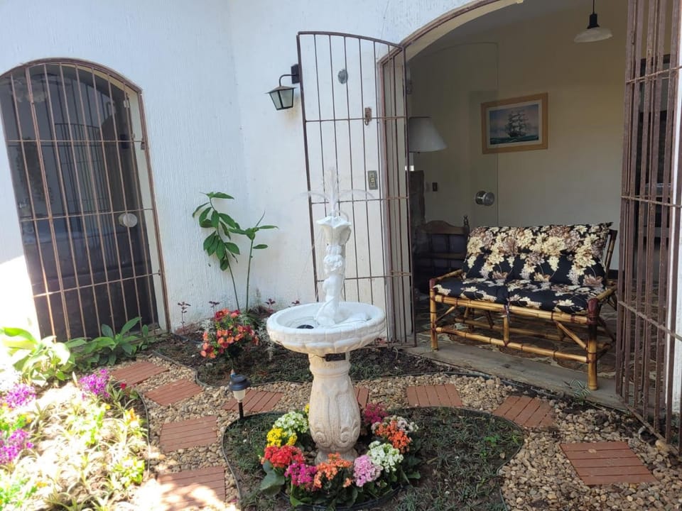 Casa 5 quartos ar cond piscina churrasqueira a 550 m da praia House in State of São Paulo