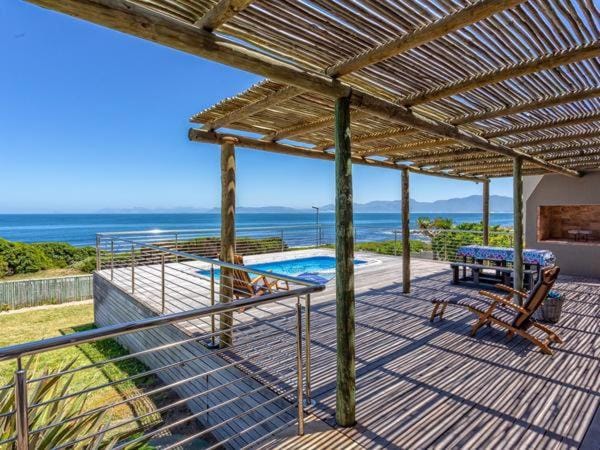BBQ facilities, Balcony/Terrace, Sea view