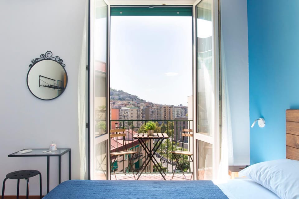 Balcony/Terrace, City view, Mountain view, Street view