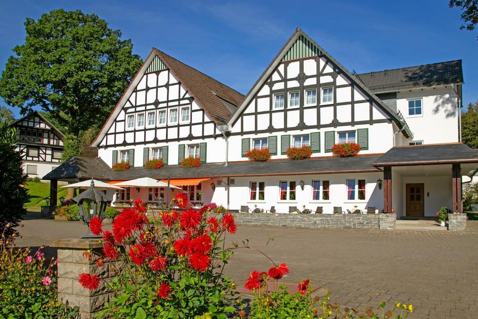Property building, Day