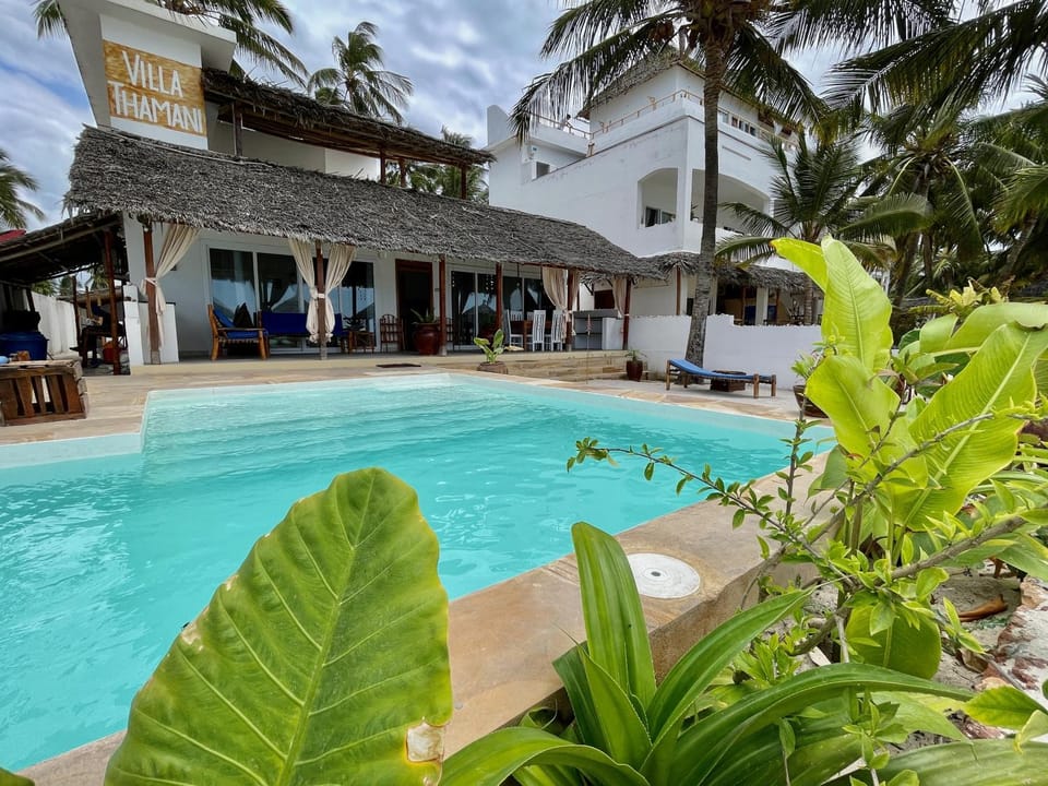 Property building, Swimming pool