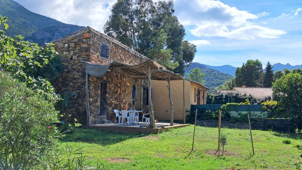 Garden view, Mountain view
