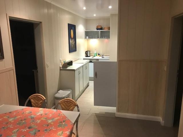 Kitchen or kitchenette, Dining area, Communal kitchen