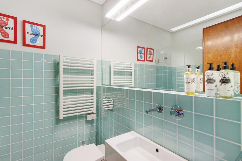 Bathroom, Living room