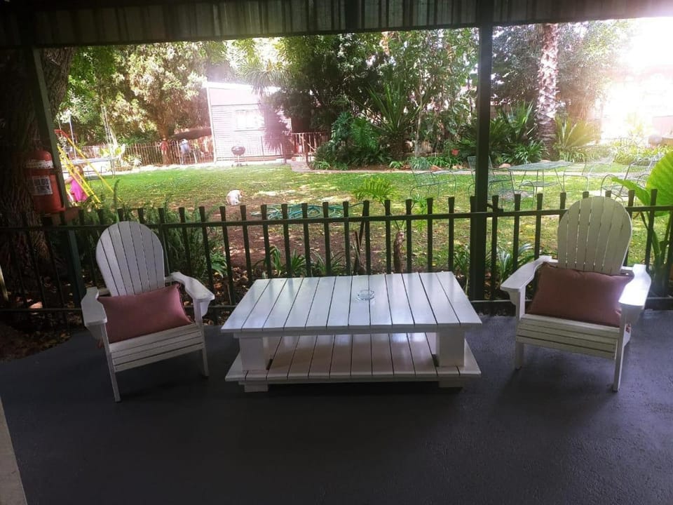 Sarah's Place Guesthouse Bed and Breakfast in Pretoria
