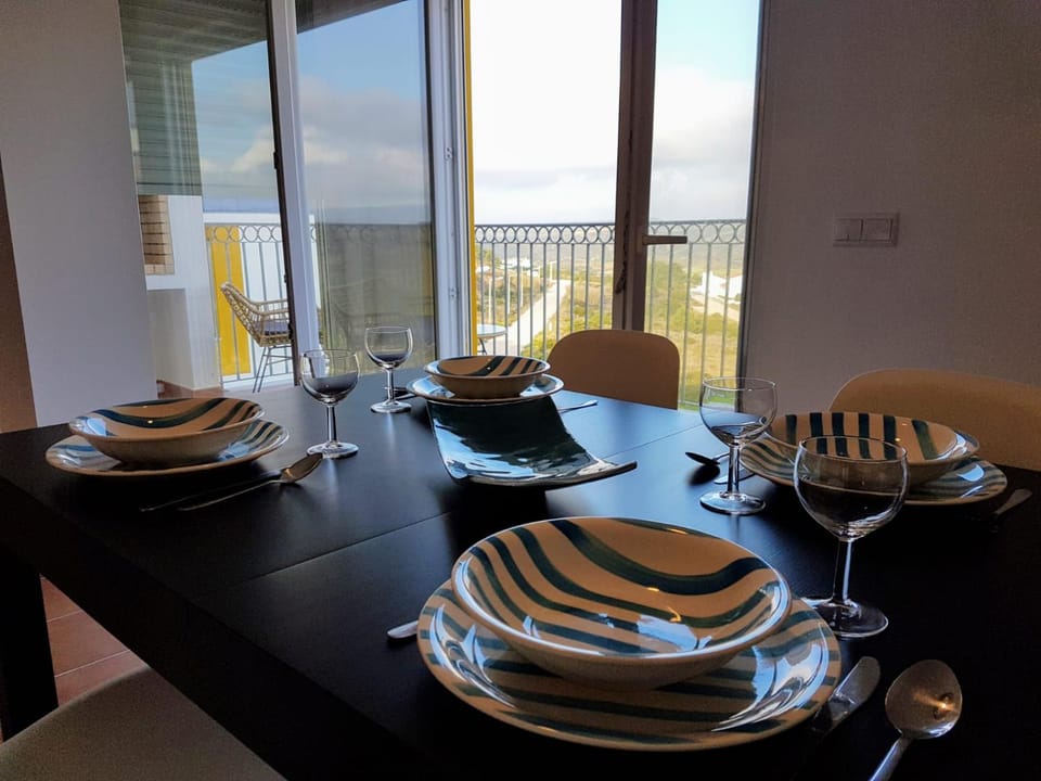 Cozy apartment in Algarve West Coast - Aljezur (2 min da Praia Monte Clérigo) Apartment in Faro District