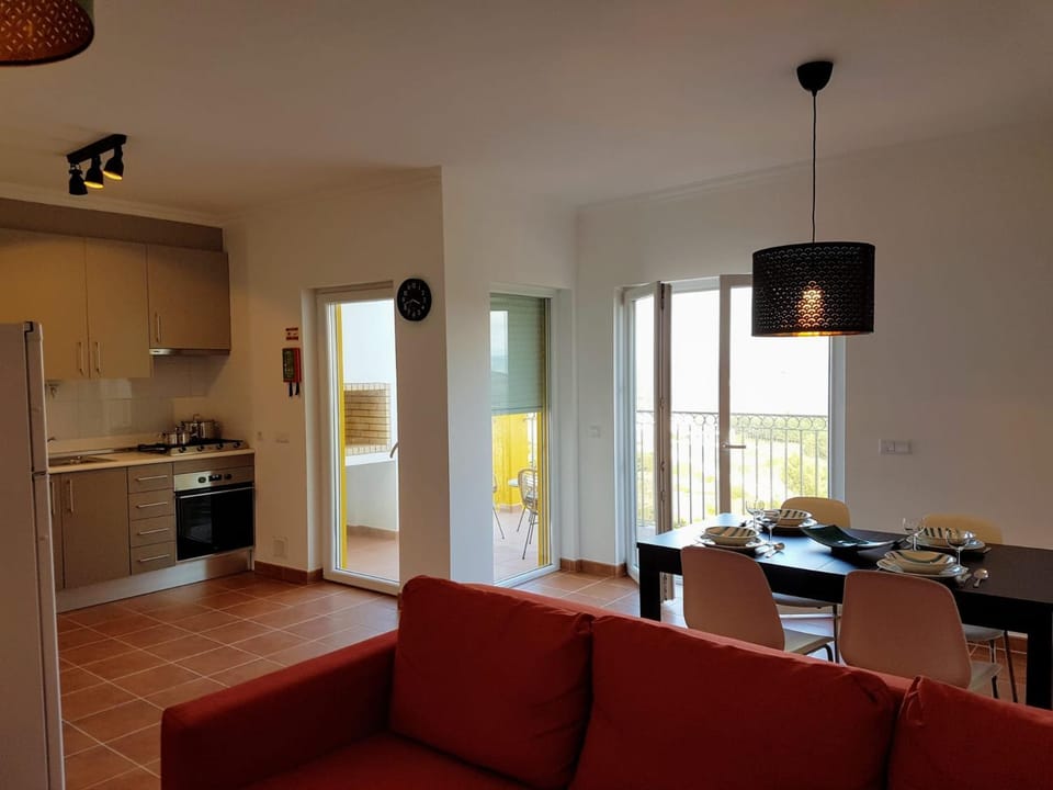 Cozy apartment in Algarve West Coast - Aljezur (2 min da Praia Monte Clérigo) Apartment in Faro District