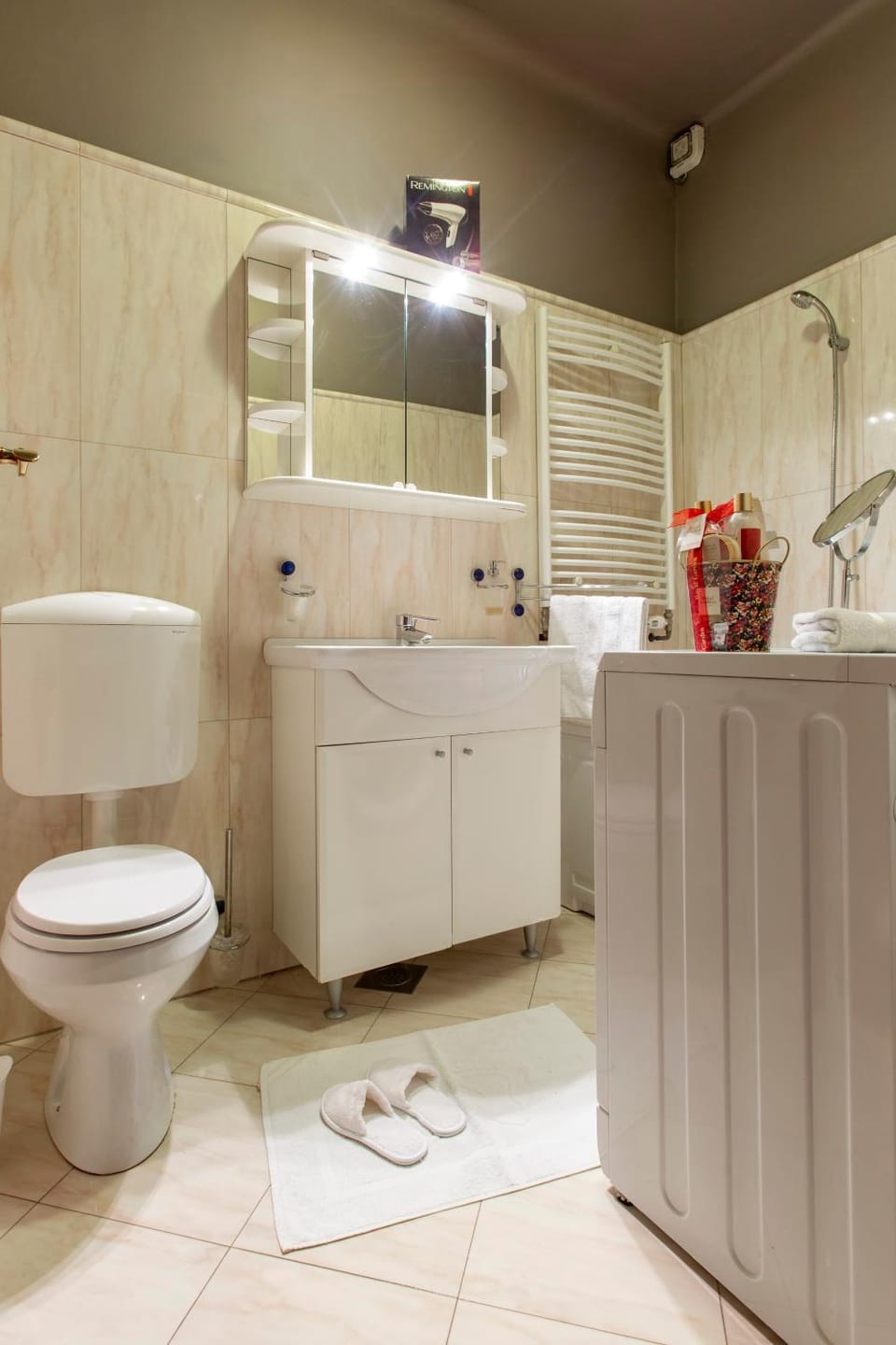 Toilet, Bathroom, Bath