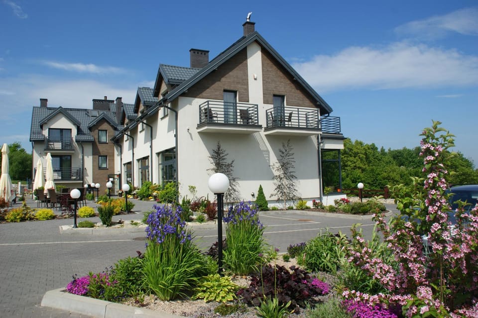 Property building, Spring, Garden