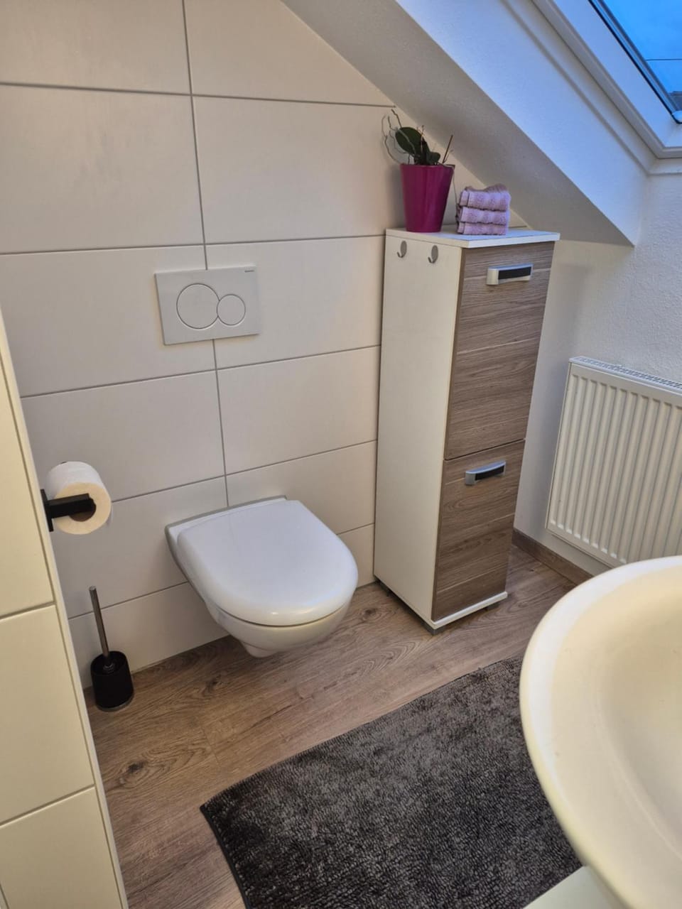 GästeZimmer im Altbau Dachgeschoss mit kleinem Bad WLAN, TV und Parkplatz Apartment in Baden-Württemberg