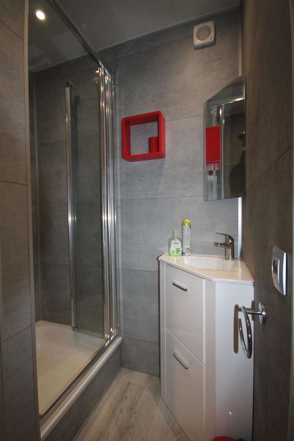 Shower, Bathroom