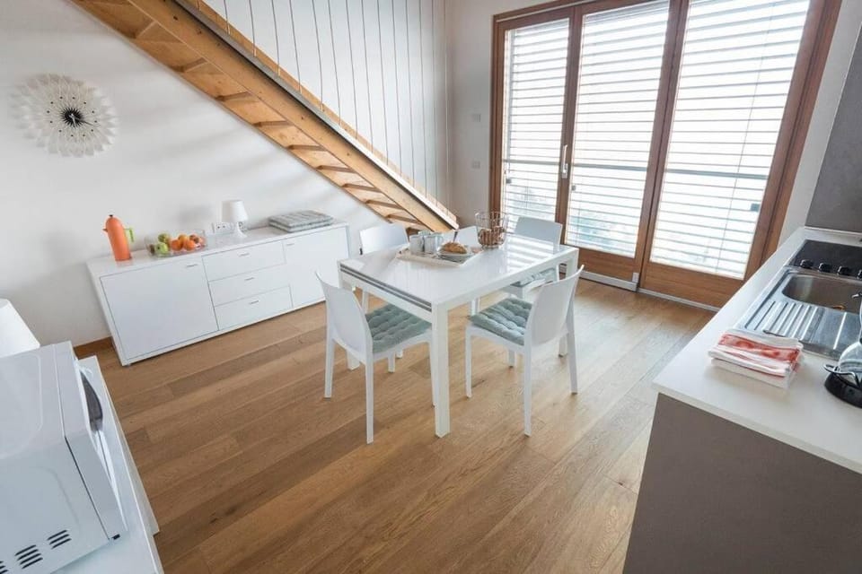 beautiful poolside and stunning lake view Gardenia House in Bellano