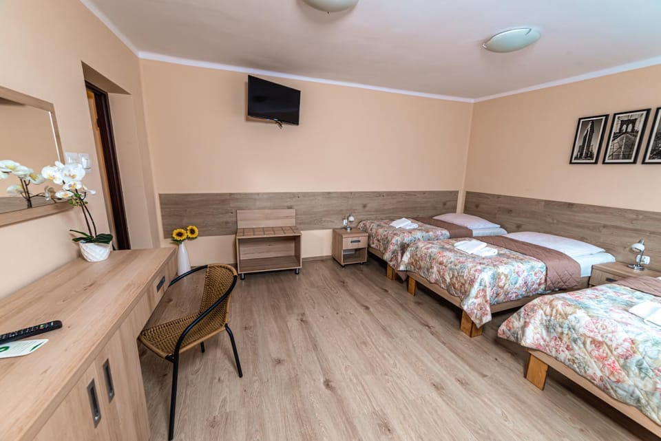 TV and multimedia, Photo of the whole room, towels