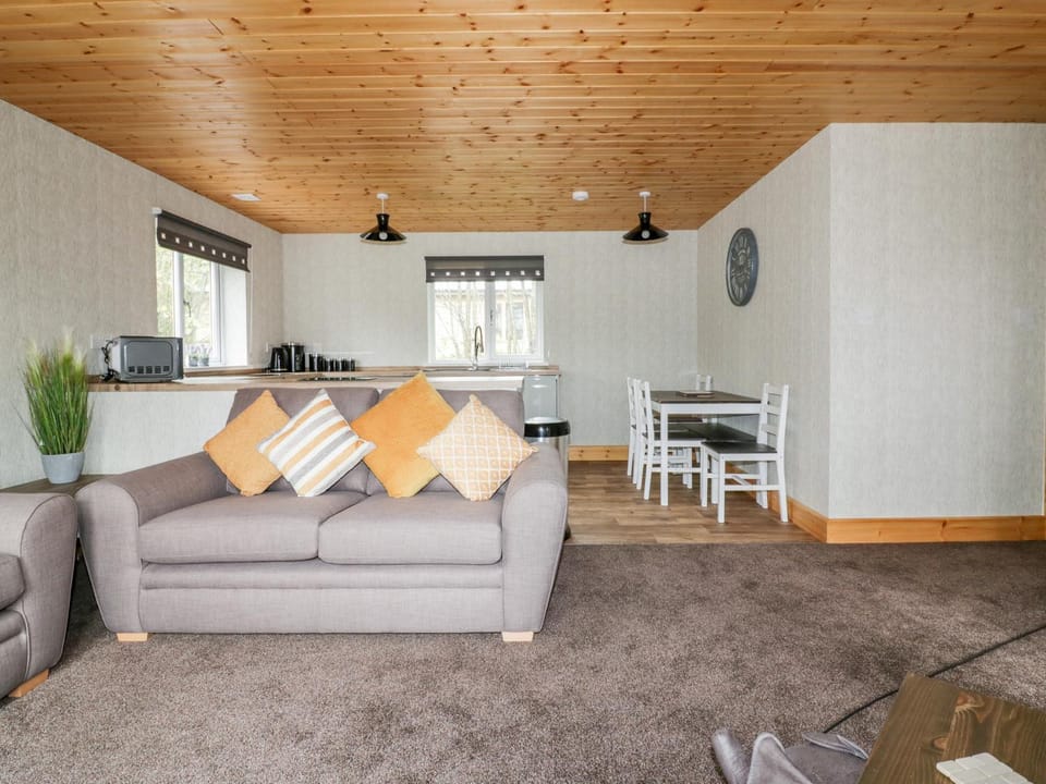 Lodge Two House in England