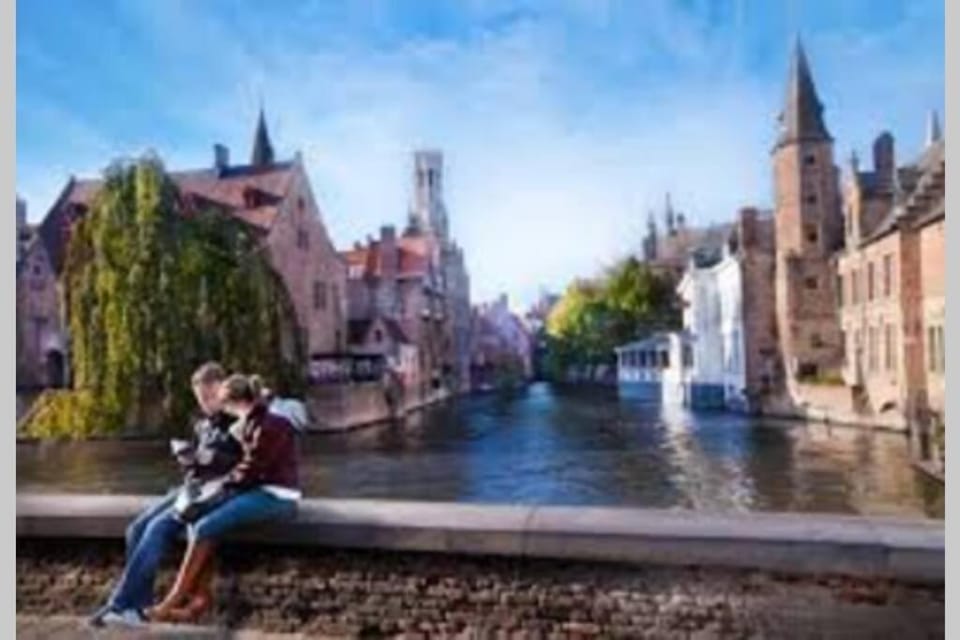 Spacious Appartment aan damse vaart @ brugge Apartment in Bruges