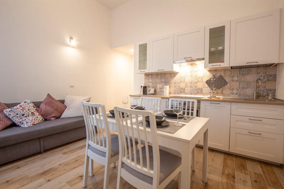 Kitchen or kitchenette, Living room, Dining area