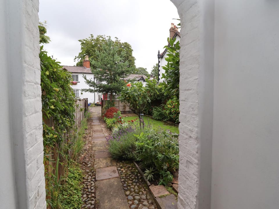 2 Ashby Place House in Chester