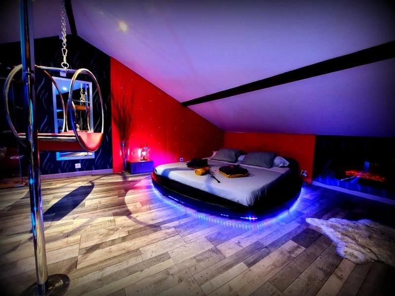 PLAISIR DES SENS Bed and Breakfast in Auvergne-Rhône-Alpes