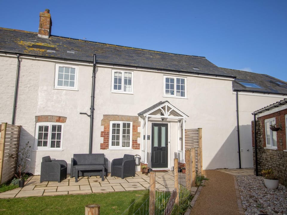 Willowbrook Cottage House in West Dorset District